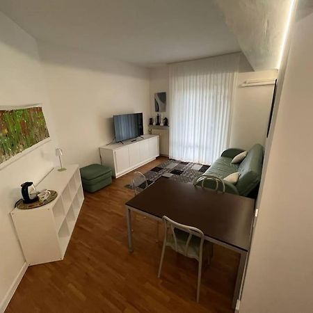 Appartamento Spazioso In Centro بياتشينسا المظهر الخارجي الصورة